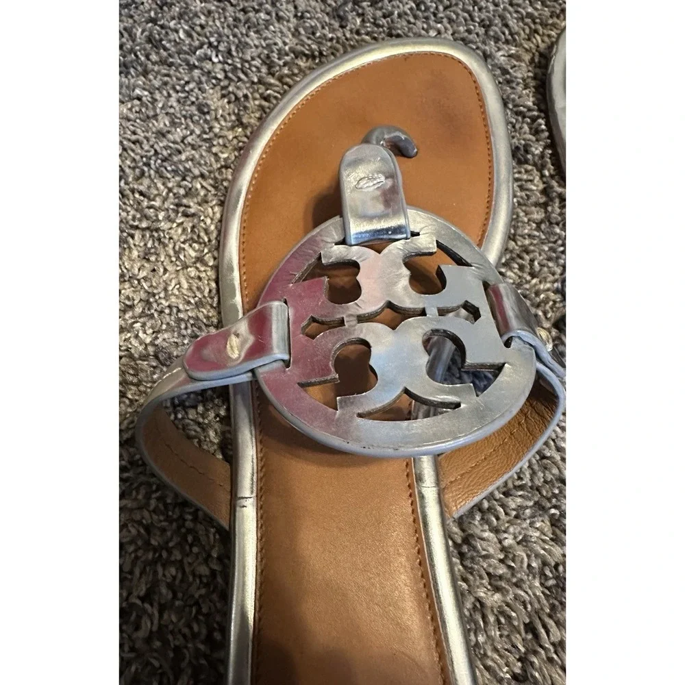 Tory Burch Miller Metallic Silver Leather Sandals - Approx size 7 (10" long) - Picture 11 of 14
